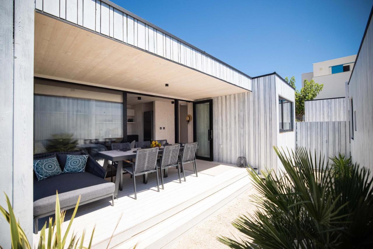 Arcadia Eco-Luxe Mobile Homes With Infinity Pool By Oiko Collection Privlaka  Exterior foto